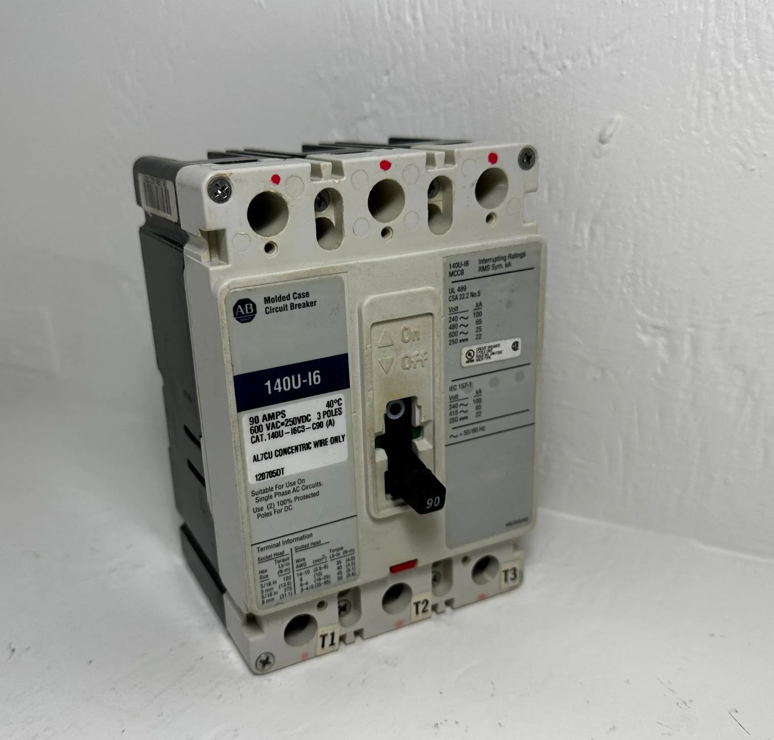 140U-I6C3-C15 - Allen-Bradley - Molded Case
Circuit Breakers