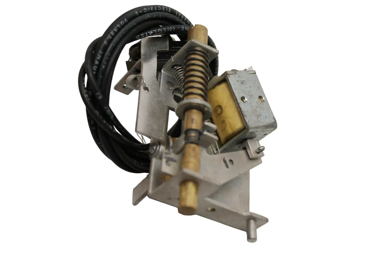 TJKSTA12L - General Electrics - Shunt Trip - Image 2