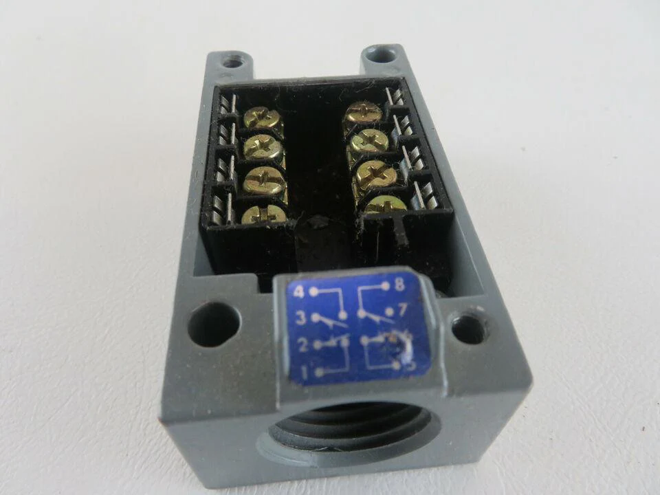 9007CT62 - Square D - Switch - Image 2